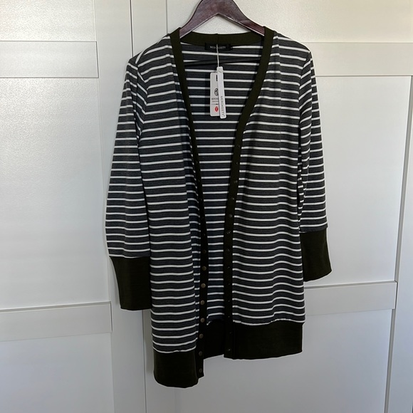 Merokeety Olive green trimmed grey and white stripes - Picture 1 of 6